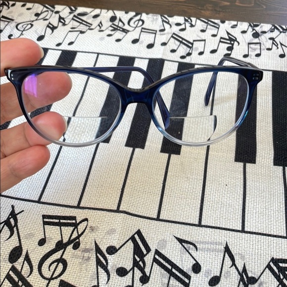 Gucci Blue Gradient Glasses GG05500 Fox - Picture 1 of 9